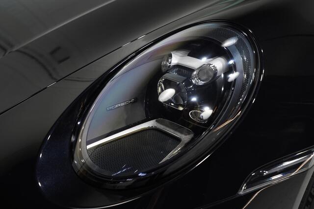 Porsche 911 3.0 Carrera 4 Sportuitlaat - Apple Carplay - Android Auto - LED - Stoelverwarming - Camera