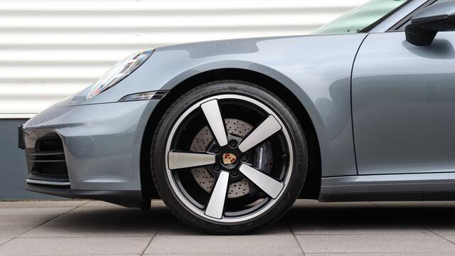 Porsche 911 992.2 3.0 Carrera Facelift | Stoelventilatie | BOSE Sound | Schuifdak | HD-Matrix | Sportuitlaat | 18-Voudig