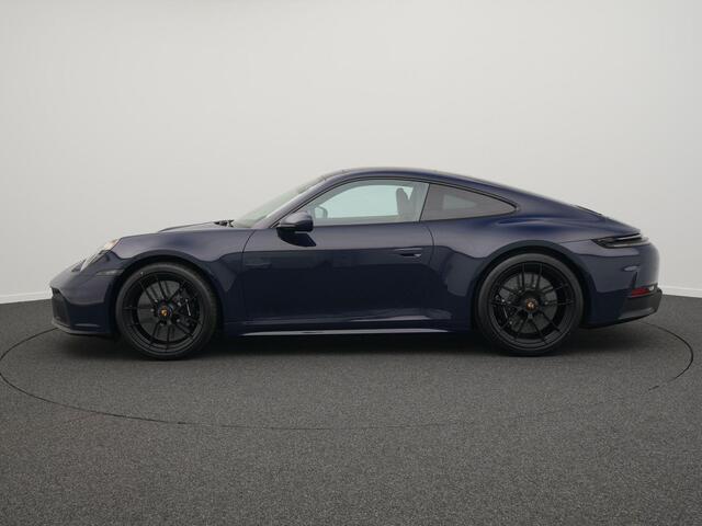 Porsche 911 Carrera GTS