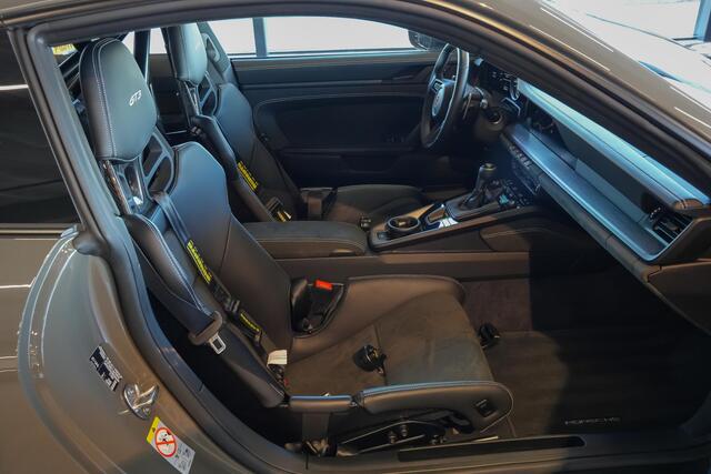 Porsche 911 GT3 4.0 510pk Clubsport |Valvetronic titanium race uitlaat|PCCB|PTS Alex Grey||lift|PPF|carbon schaalstoelen|sportchrono|Bose|matrix koplampen|Apple Carplay|