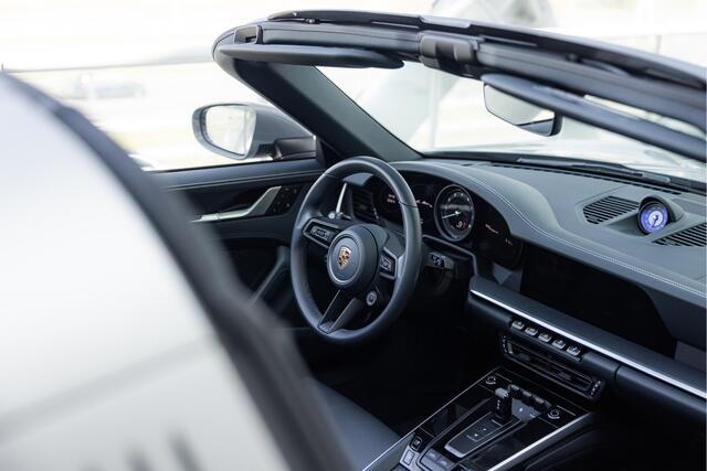 Porsche 911 3.0 4 Targa | Sport Design | Sport Chrono | Dark Night Blue Int |