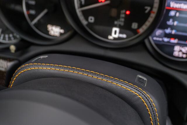 Porsche 911 (991.2) Turbo S Exclusive Series - 1 of 500