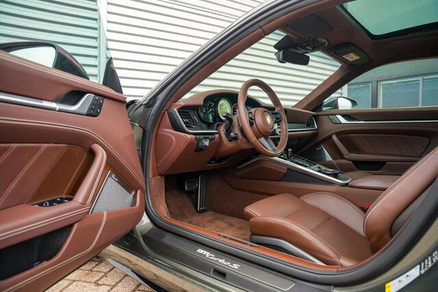 Porsche 911 3.8 Turbo S Aerokit Keramisch Schuifdak Burmester Keyless Liftsysteem Sportchrono 21''LM