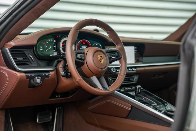 Porsche 911 3.8 Turbo S Aerokit Keramisch Schuifdak Burmester Keyless Liftsysteem Sportchrono 21''LM