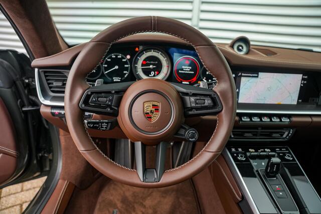 Porsche 911 3.8 Turbo S Aerokit Keramisch Schuifdak Burmester Keyless Liftsysteem Sportchrono 21''LM