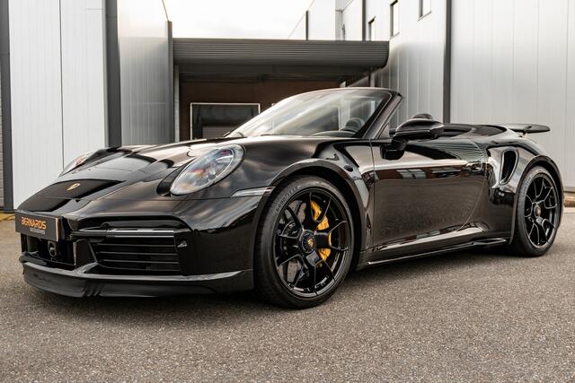 Porsche 911 Cabriolet (992) Turbo S - Deep Black Metallic - IPE sportuitlaat