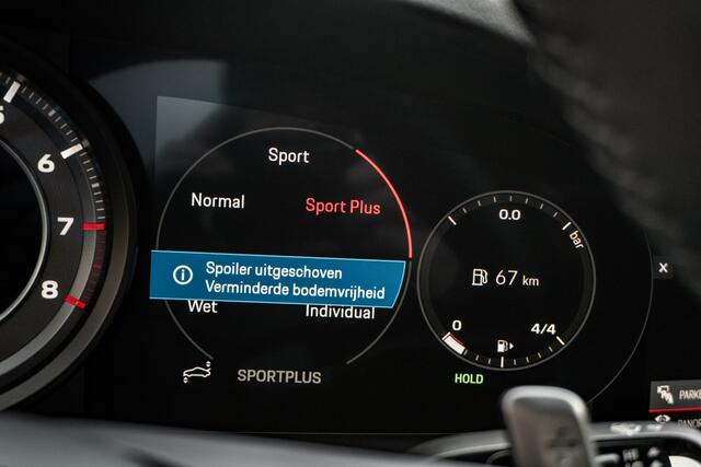 Porsche 911 Cabriolet (992) Turbo S - Deep Black Metallic - IPE sportuitlaat