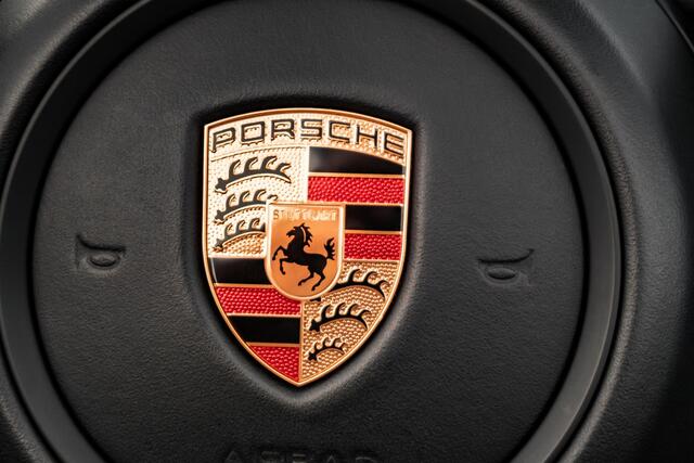 Porsche 911 Cabriolet (992) Turbo S - Deep Black Metallic - IPE sportuitlaat