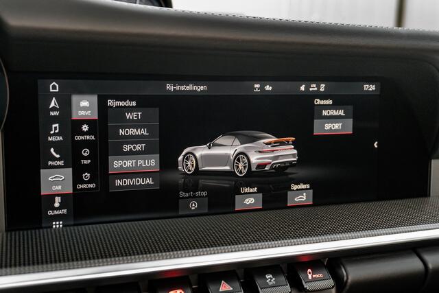 Porsche 911 Cabriolet (992) Turbo S - Deep Black Metallic - IPE sportuitlaat