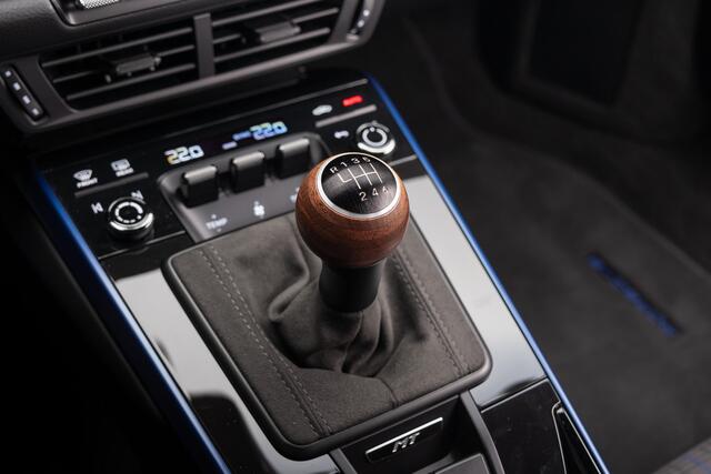 Porsche 911 3.0 Carrera T Handgeschakeld l Sportuitlaat l Schuif/kantel dak