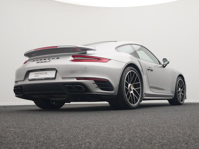 Porsche 911 Turbo S