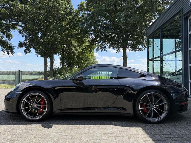 Porsche 911 3.0 Carrera 4 S