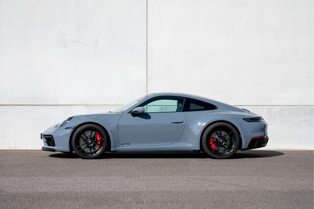 Porsche 911 3.0 Carrera 4 GTS