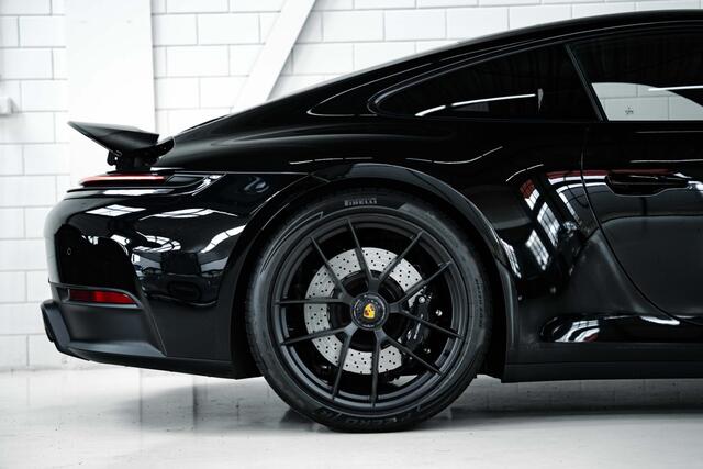 Porsche 911 Carrera GTS BTW | Carbon | Lift l Pano l Bose