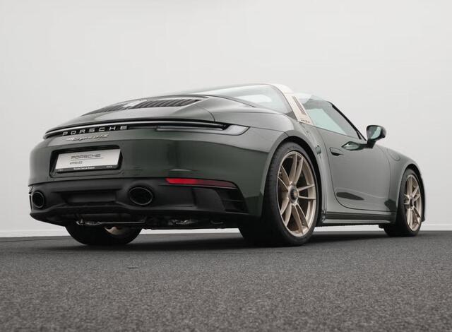 Porsche 911 Targa 4 GTS Sonderwunsch 1 of 1
