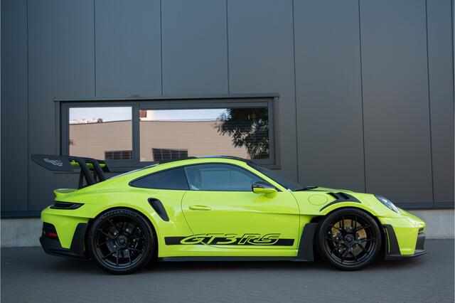 Porsche 911 4.0 GT3 RS | Weissach | PTS | Keramische PCCB | Lift | Exclusive Manufaktur Acidgreen ¤ 16.539 PTS | Bose Sound | Sport Chrono | PDLS+ Black | 525PK | Alcantara | Carbon | BTW | 992 | Clubsport pakket | Camera | Sfeerverlichting | Apple & Android Carplay 