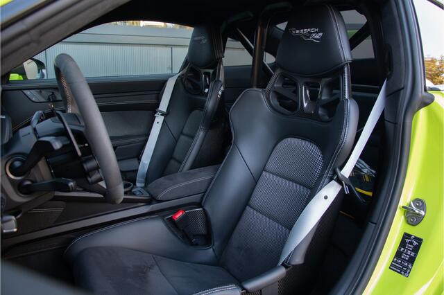 Porsche 911 4.0 GT3 RS | Weissach | PTS | Keramische PCCB | Lift | Exclusive Manufaktur Acidgreen ¤ 16.539 PTS | Bose Sound | Sport Chrono | PDLS+ Black | 525PK | Alcantara | Carbon | BTW | 992 | Clubsport pakket | Camera | Sfeerverlichting | Apple & Android Carplay 