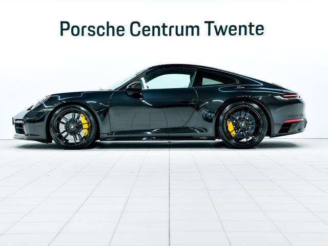 Porsche 911 Carrera 4 GTS