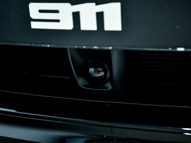 Porsche 911 Carrera 4 GTS