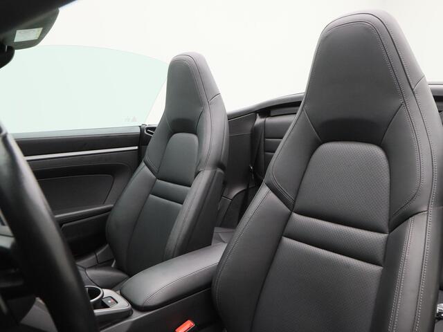 Porsche 911 Cabrio 3.0 Carrera 385 Pk Automaat | 360 Camera | Sportuitlaat | 20 Inch | Bose Audio | Carplay | LED | Parkeersensoren | Cruise Control | 57.285 Km!