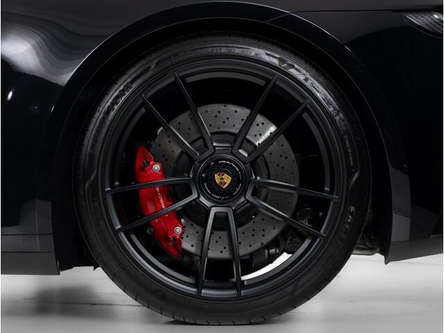 Porsche 911 Carrera 4 GTS Cabriolet