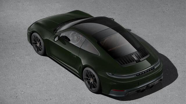 Porsche 911 Carrera 4 GTS - Paint to Sample