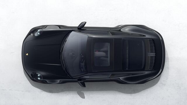 Porsche 911 Carrera 4 GTS