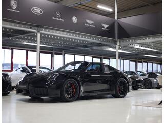 porsche-911-targa-4-gts--lift---36