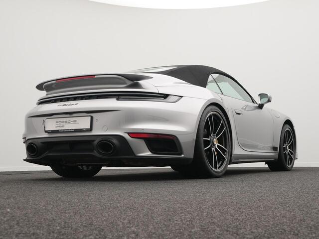 Porsche 911 Turbo S Cabriolet