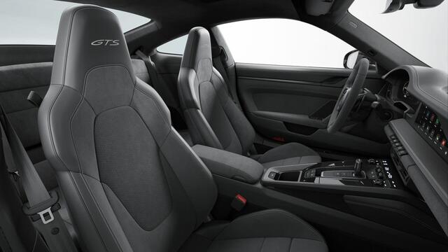 Porsche 911 Carrera GTS