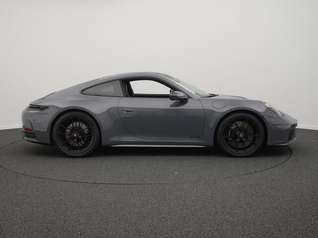 Porsche 911 Carrera GTS