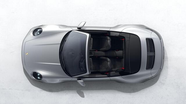 Porsche 911 Carrera 4 GTS Cabriolet