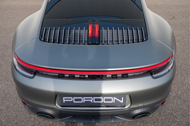 Porsche 911 3.0 Carrera 4 S Volledig matte PPF Sport Chrono / Sport Design / Light-Design