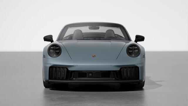 Porsche 911 Carrera 4 GTS Cabriolet