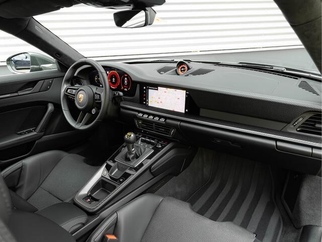 Porsche 911 4.0 GT3 Touring - 992.2 - Manual - 2+2 - Carbon Buckets - Lift - Bose - Matrix LED