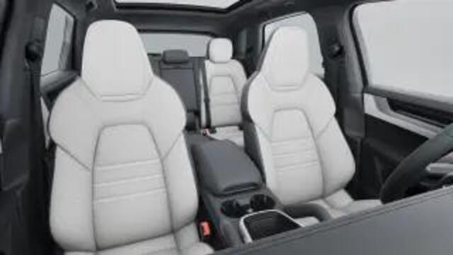 Porsche CAYENNE E-Hybrid