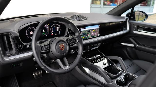 Porsche CAYENNE 3.0 S E-Hybrid SportDesign | InnoDrive | Head-up | Panoramadak | Soft-Close | BOSE Sound | Achterasbesturing