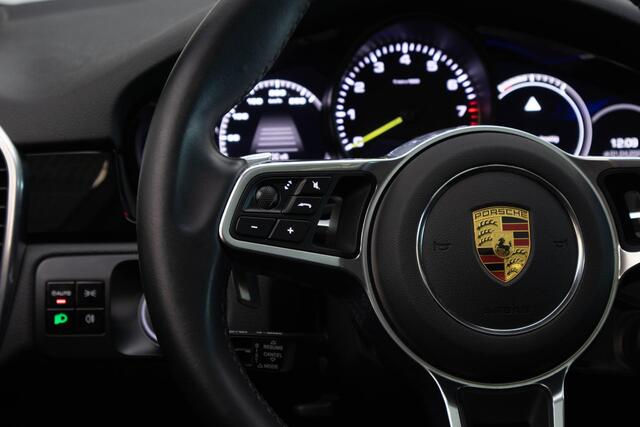 Porsche CAYENNE Coupé 3.0 E-Hybrid | 21 Inch | Panoramadak |