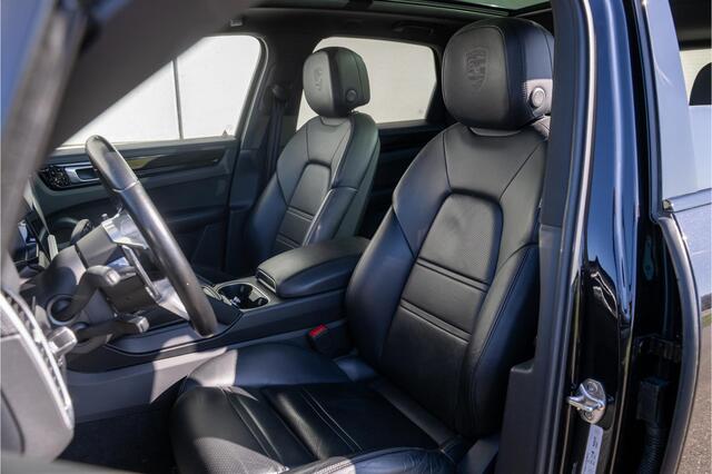 Porsche CAYENNE 3.0 E-Hybrid MATRIX PDLS+ | PANO | 21"LMV | ACHTERAS BEST. | LUCHTVERING