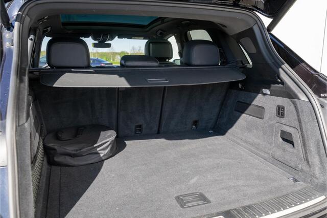 Porsche CAYENNE 3.0 E-Hybrid MATRIX PDLS+ | PANO | 21"LMV | ACHTERAS BEST. | LUCHTVERING