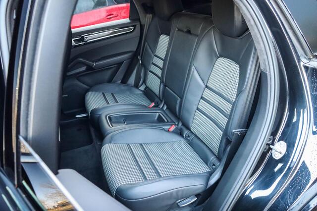 Porsche CAYENNE Coupé 3.0 E-Hybrid 340PK | Carbon | Bose