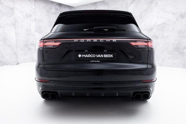 Porsche CAYENNE 4.0 Turbo | Pano | 4W Sturing | 22" GT | Burmester | Carbon