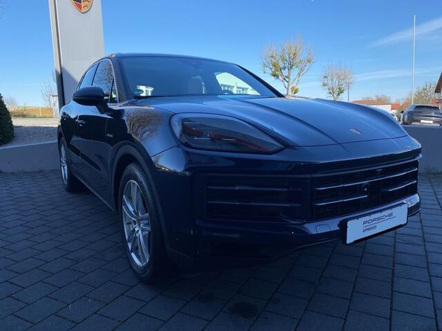 Porsche CAYENNE 3.0 E-Hybrid 470 PK ACC Panoramadak Head-Up BOSE 20 Inch