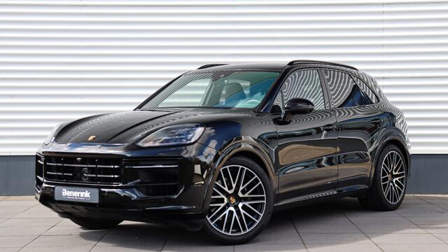 Porsche CAYENNE 3.0 E-Hybrid SportDesign | Head-up | Achterasbesturing | Panoramadak | BOSE Sound | Sportuitlaat | BOSE Sound