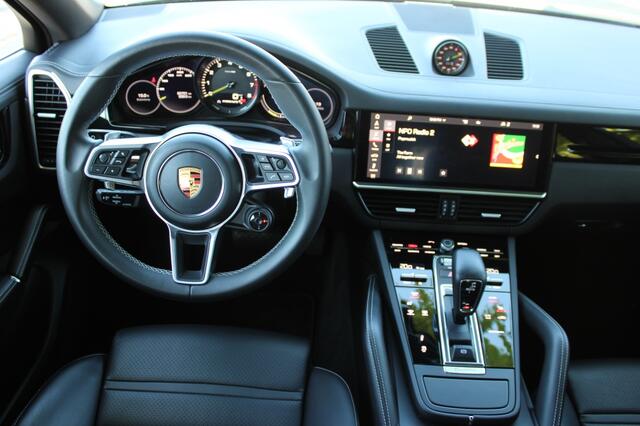 Porsche CAYENNE 3.0 E-Hybrid | Sport Chrono | Matrix-Led | 360 | Org NL
