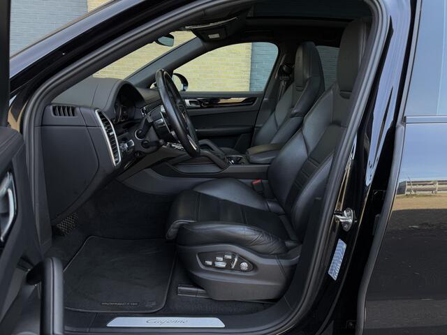 Porsche CAYENNE Coupé 3.0 E-Hybrid SportDesign l Matrix l Head-Up l Soft Close l Pano l Stoelkoeling