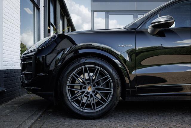 Porsche CAYENNE 3.0 E-Hybrid Sport-Design Pano - Trekhaak - Luchtvering
