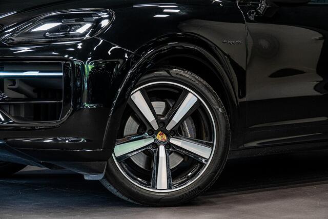 Porsche CAYENNE Coupé 3.0 E-Hybrid *Sport-Chrono / Bijrijder-Display / BOSE / HUD / Stoelventilatie*