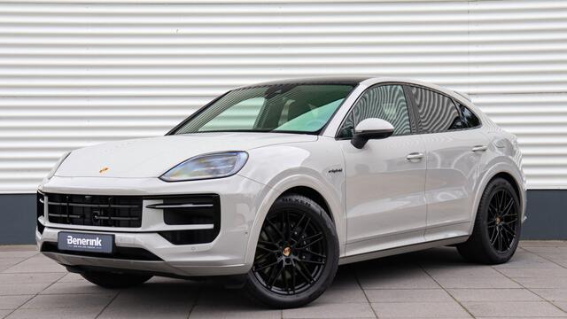 Porsche CAYENNE Coupé 3.0 E-Hybrid SportDesign | Head-up | Sportuitlaat | HD Matrix | Bijrijdersdisplay | Soft-Close | BOSE Sound | Trekhaak