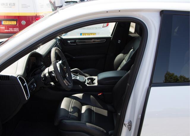 Porsche CAYENNE Coupé 3.0 | Sport Design | Sport Chrono |